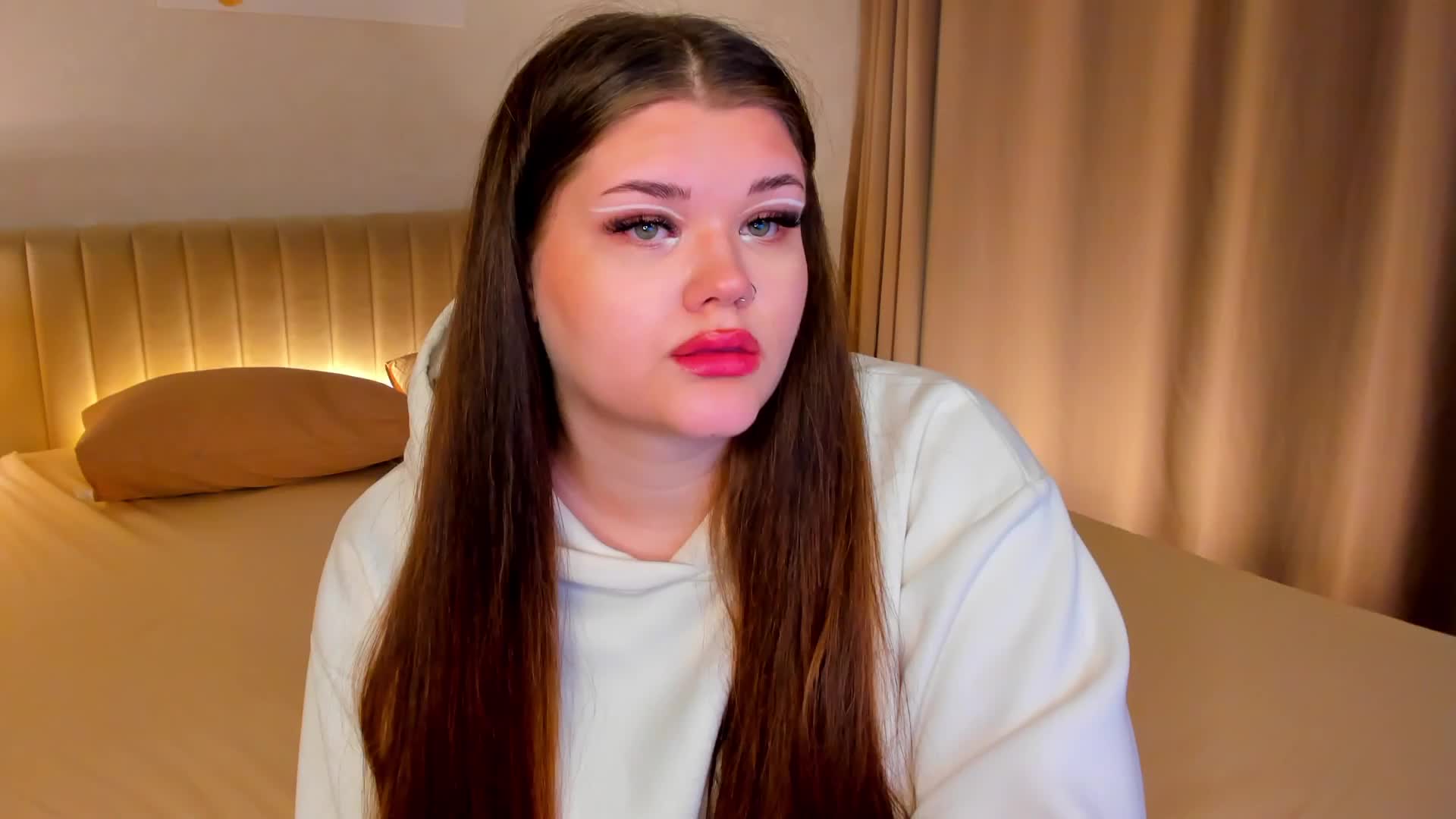 elle-one Adult Chat August 30, 2025