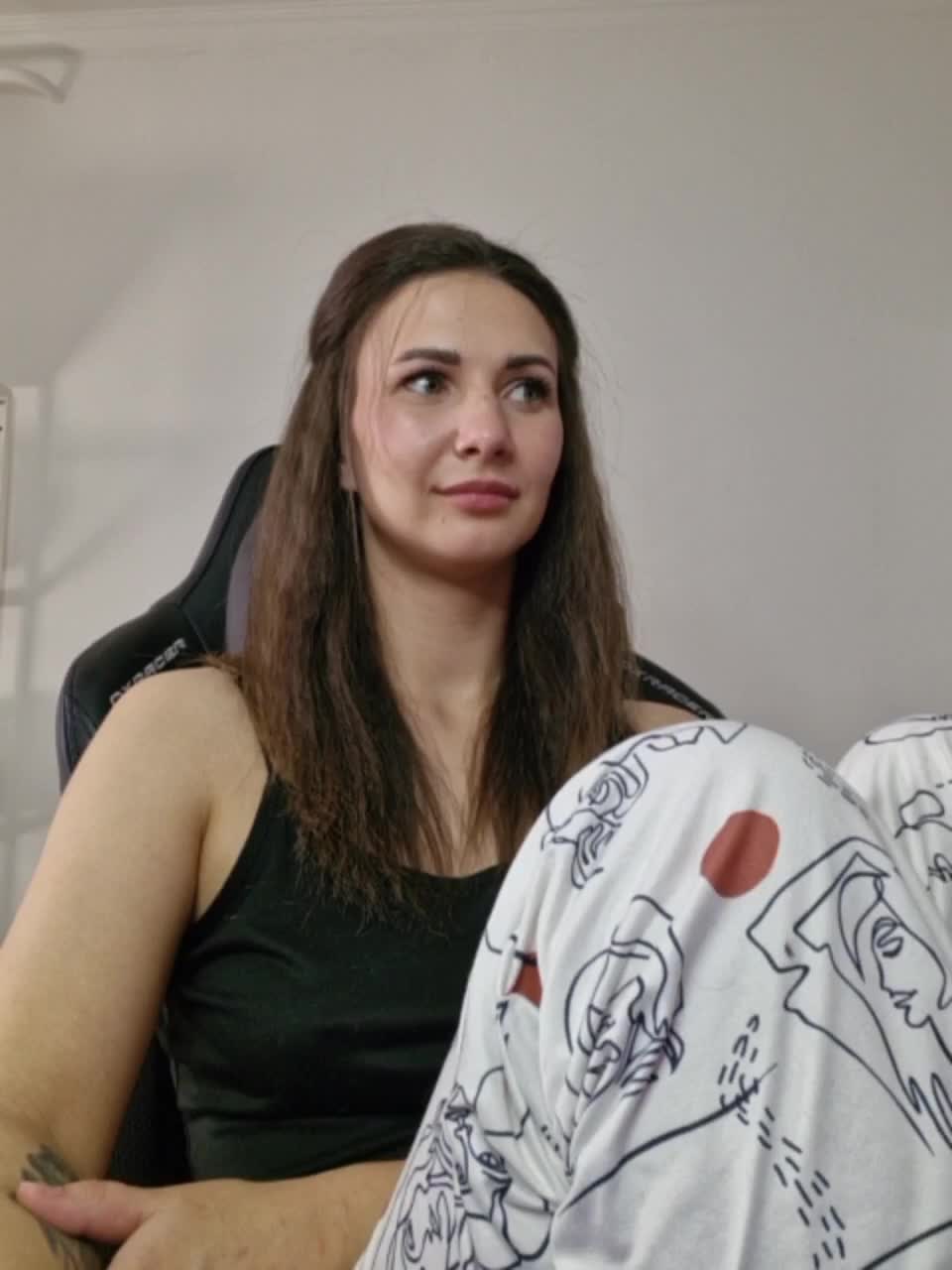 -Darinka-Mandarinka- Adult Chat August 30, 2025