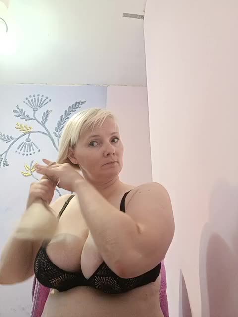 Sweetie454 Adult Chat August 30, 2025