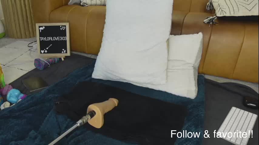 taylor_love_303 Adult Chat August 30, 2025