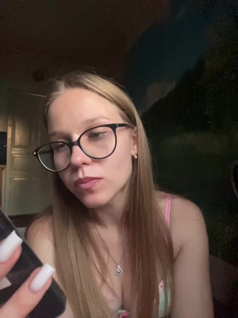 Milana22a Adult Chat August 31, 2025