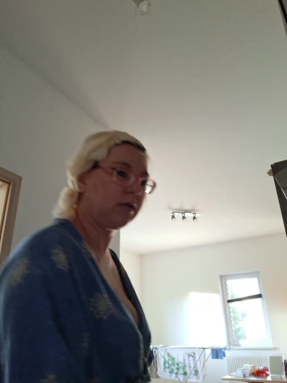 Vika211 Adult Chat August 31, 2025