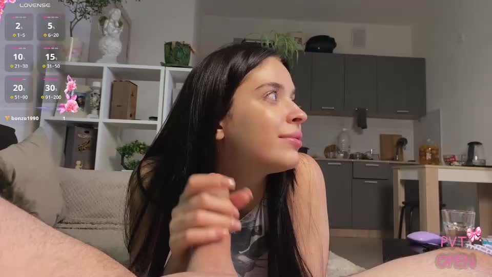 hako_emm Adult Chat August 31, 2025