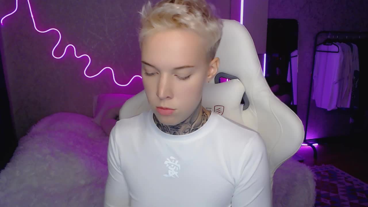 tezes Adult Chat August 31, 2025