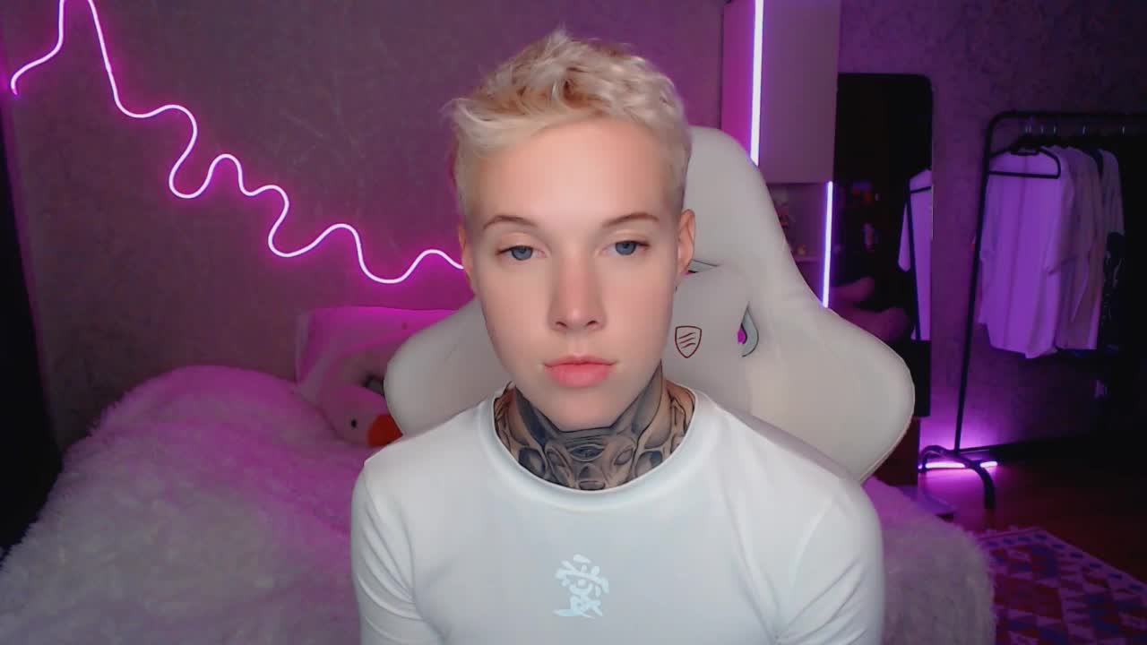 tezes Adult Chat August 31, 2025