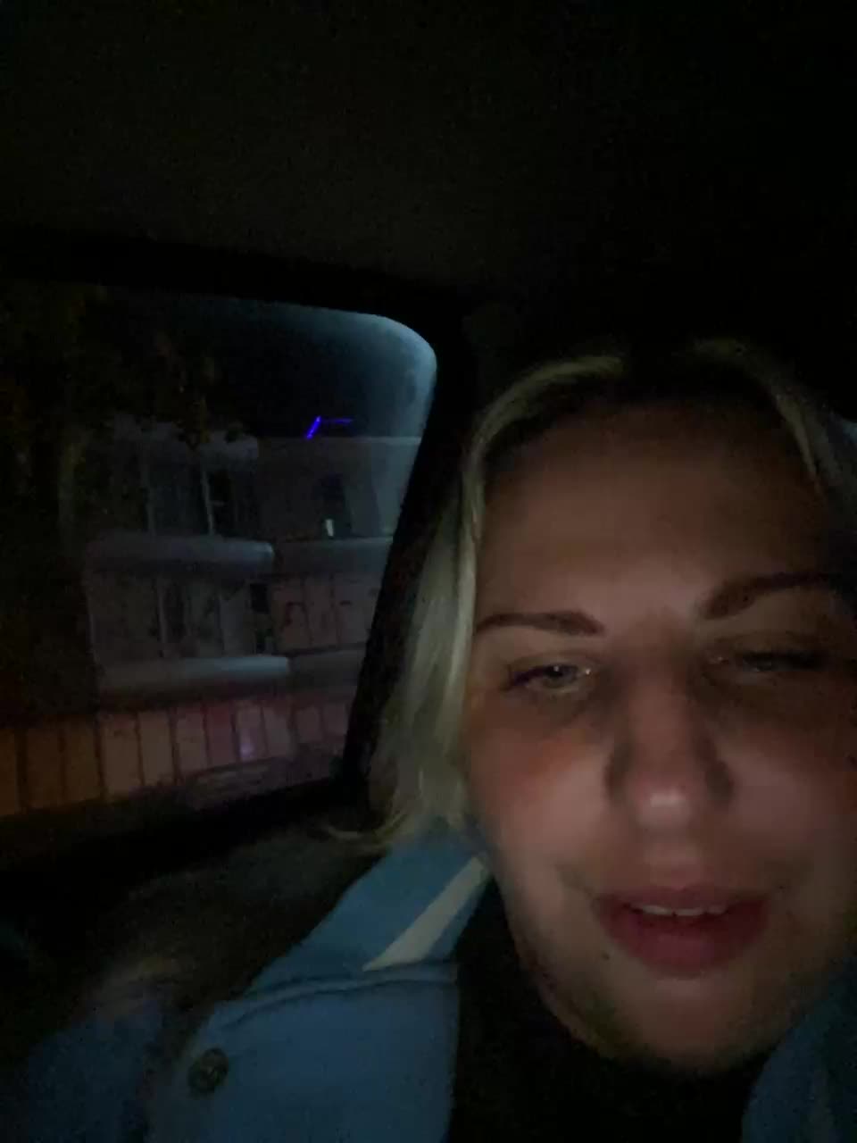 Roksi-8 Adult Chat August 31, 2025