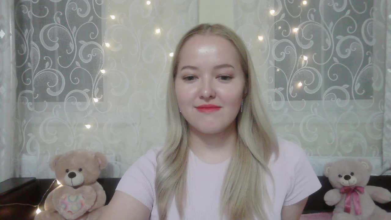 -Sweet-smile- Adult Chat August 31, 2025