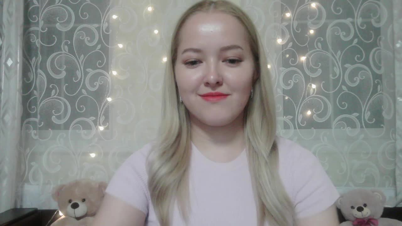 -Sweet-smile- Adult Chat August 31, 2025