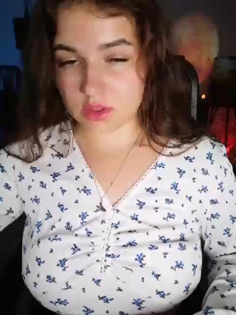 YulkaShpulka Adult Chat August 31, 2025