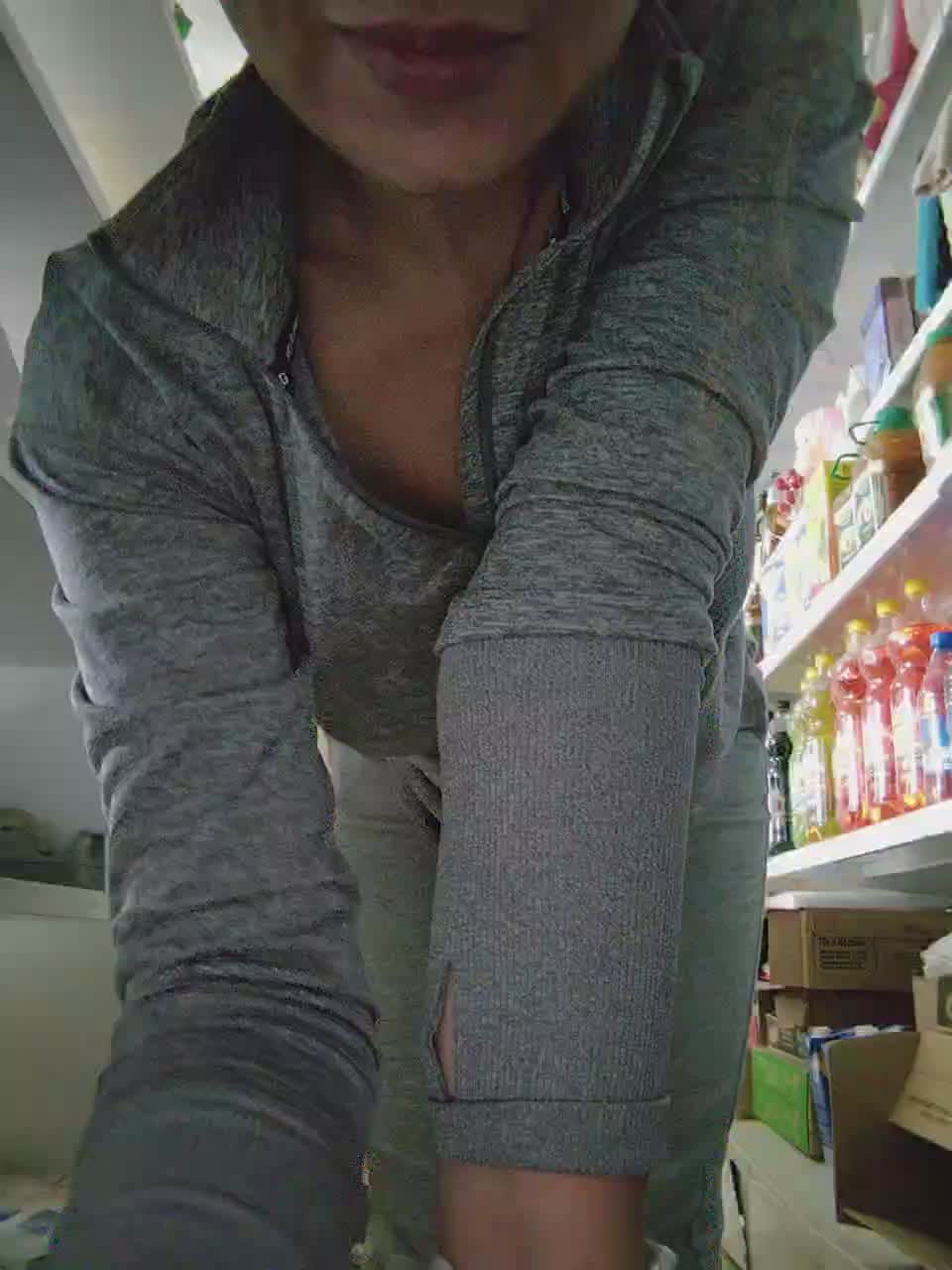 MyLittlegi Adult Chat August 31, 2025