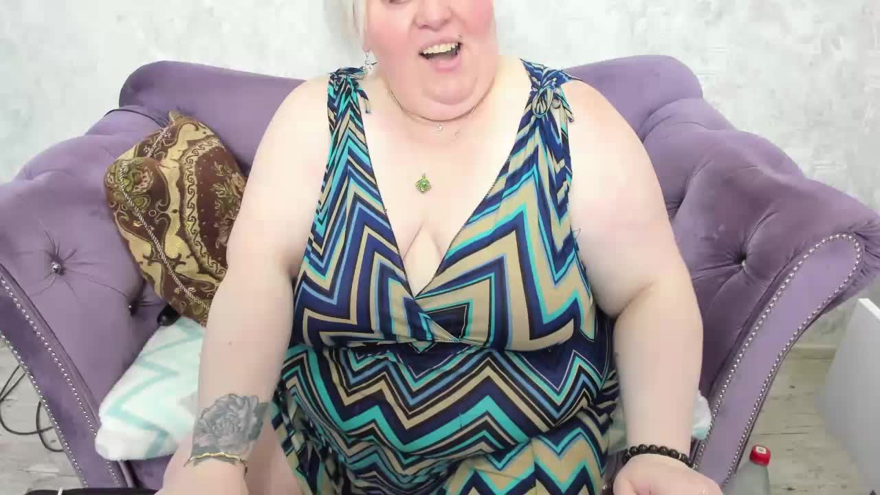 fashiona Adult Chat August 31, 2025