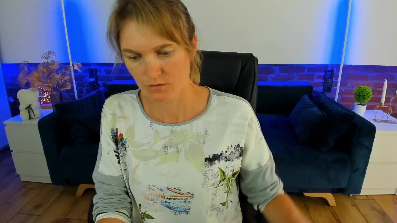 Annabel-xxx Adult Chat September 1, 2025