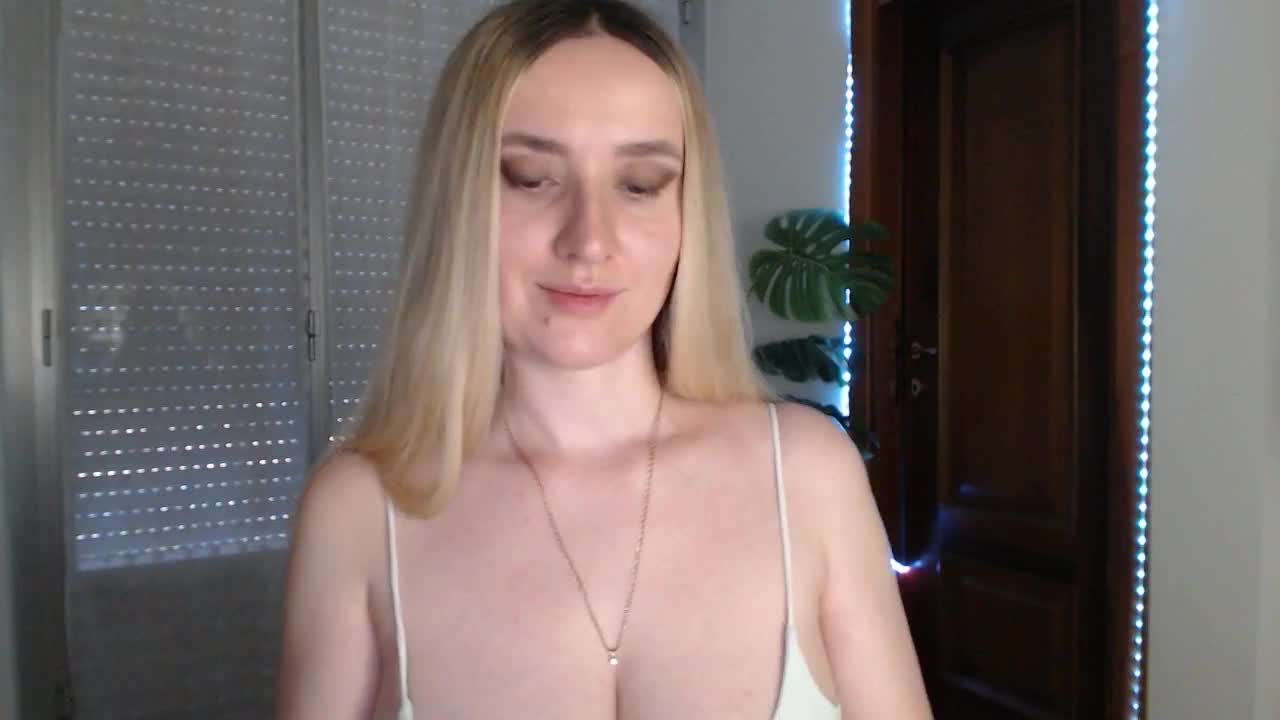 Alina-Lovely Adult Chat August 31, 2025