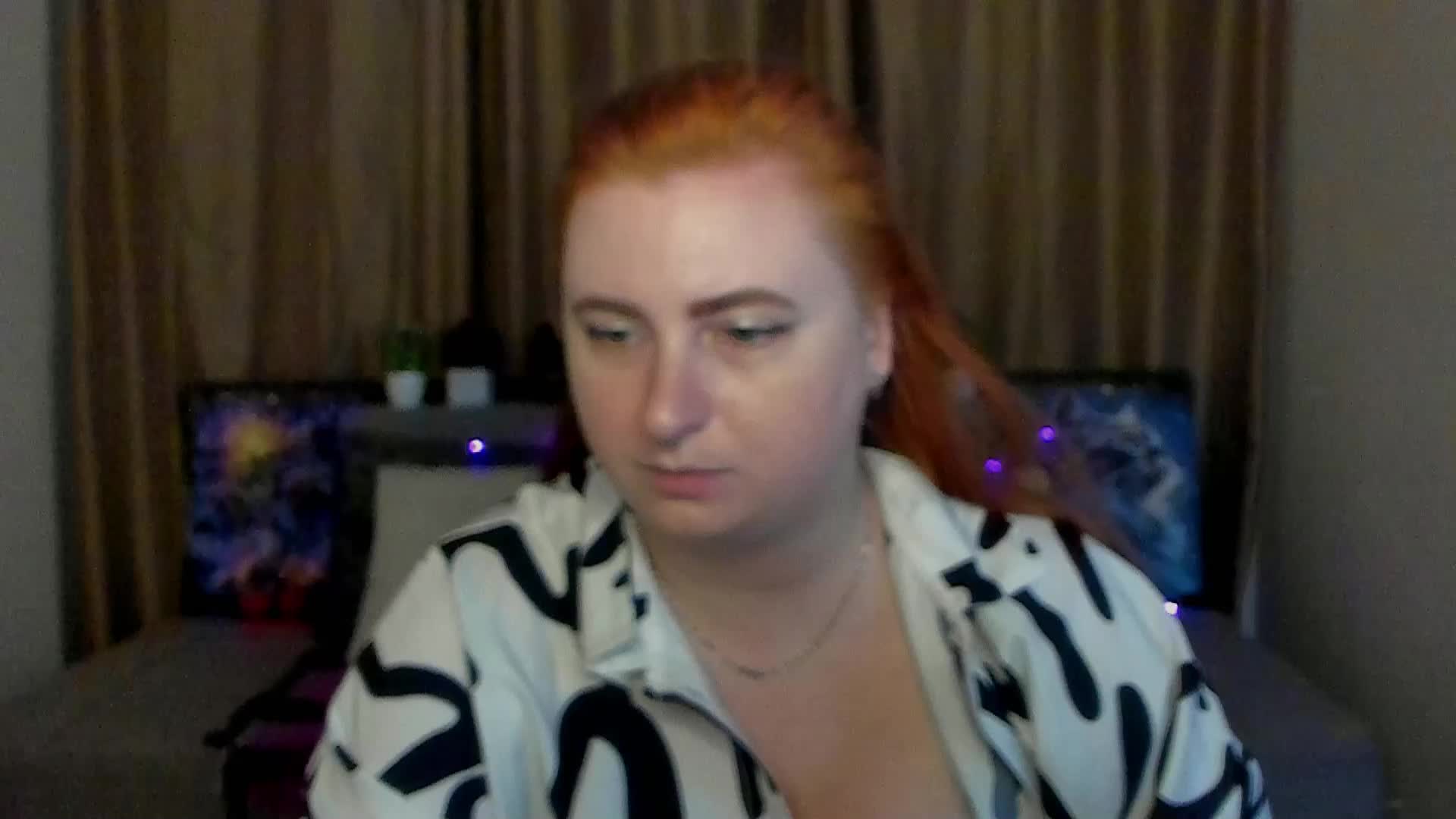 Aliciaredluv Adult Chat September 1, 2025