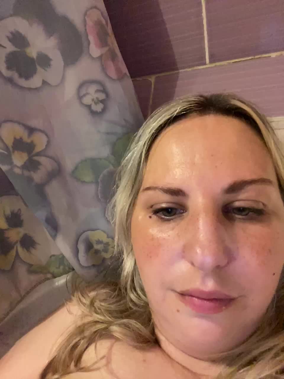 Roksi-8 Adult Chat September 1, 2025