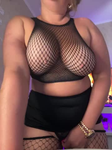 VictoriaFoxxx Adult Chat September 1, 2025