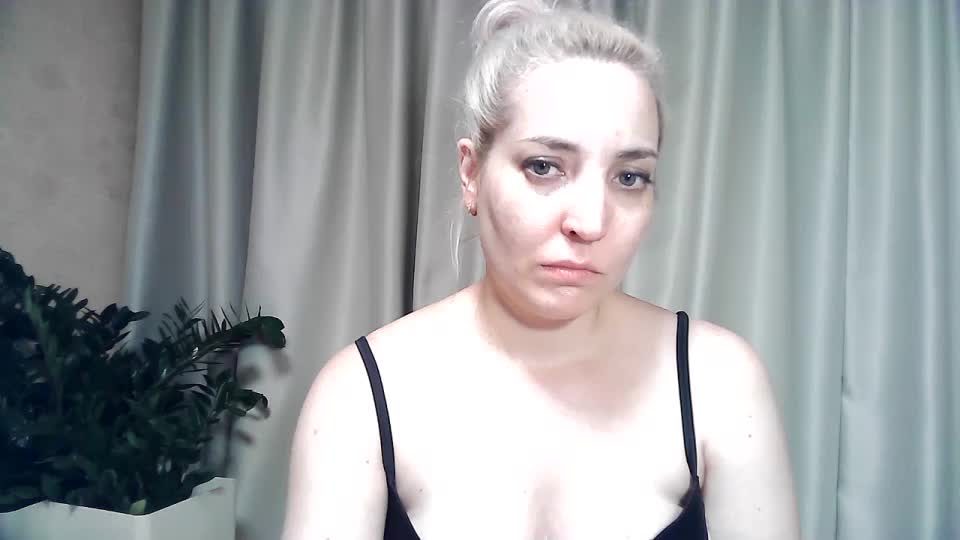 mariska-kiska Adult Chat September 1, 2025