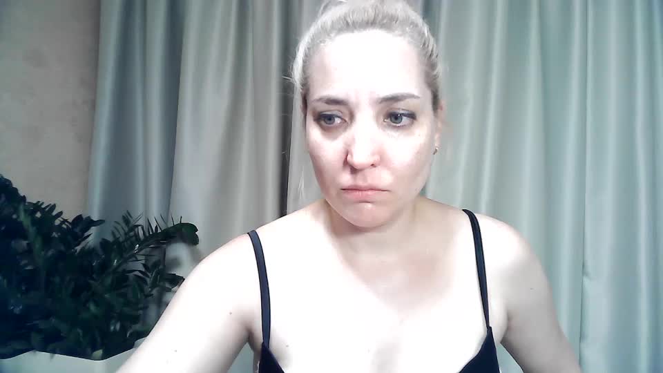 mariska-kiska Adult Chat September 1, 2025