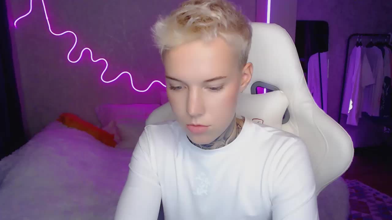 tezes Adult Chat September 1, 2025