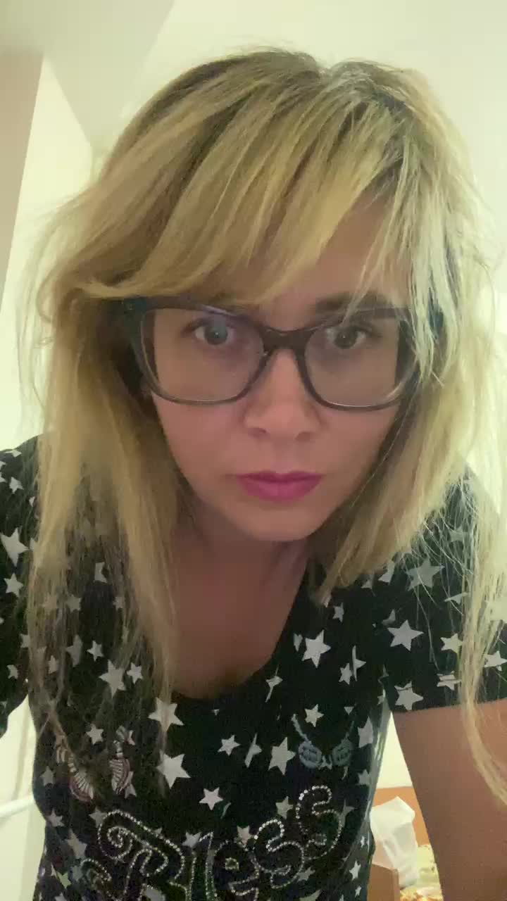 Elegant00Girl Adult Chat September 1, 2025