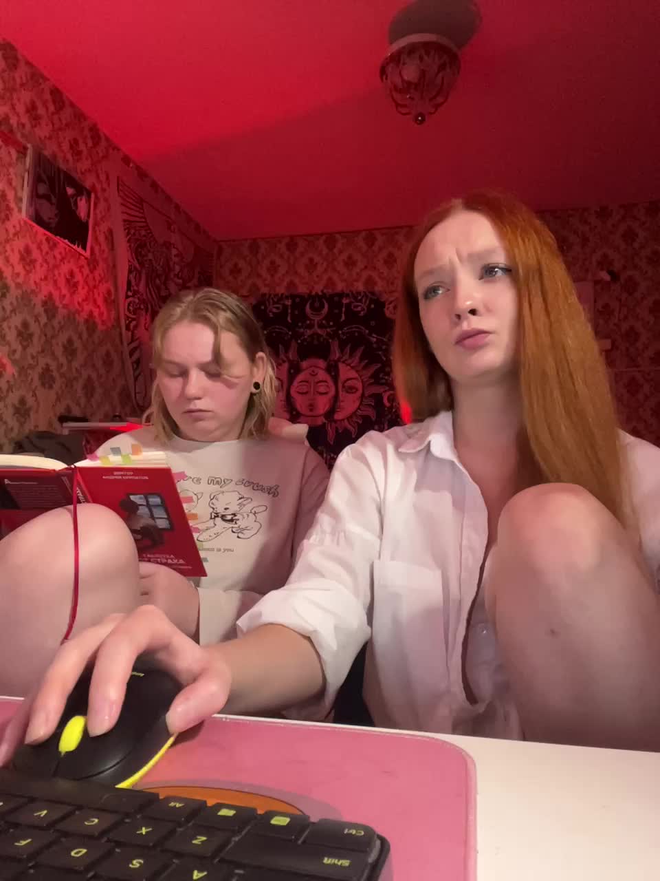 Radiants2 Adult Chat September 1, 2025