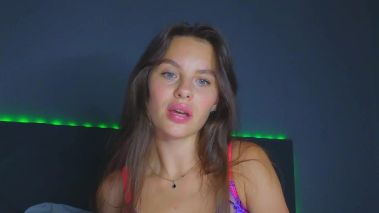 VALERIYAAA Adult Chat September 1, 2025