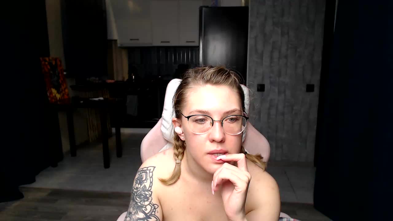 Regimasmile Adult Chat September 1, 2025