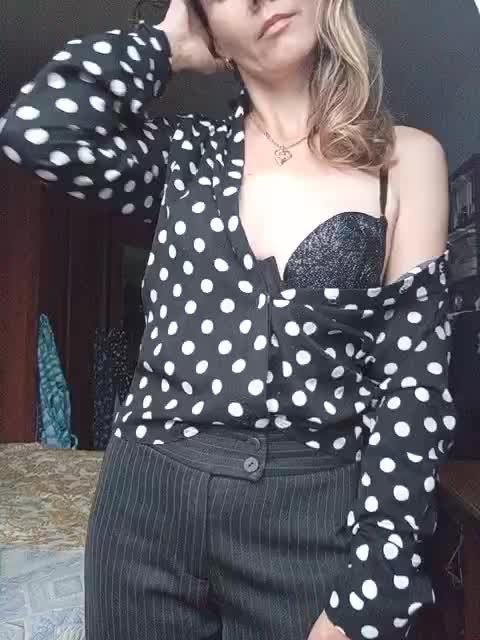 NinonDePeace Adult Chat September 1, 2025