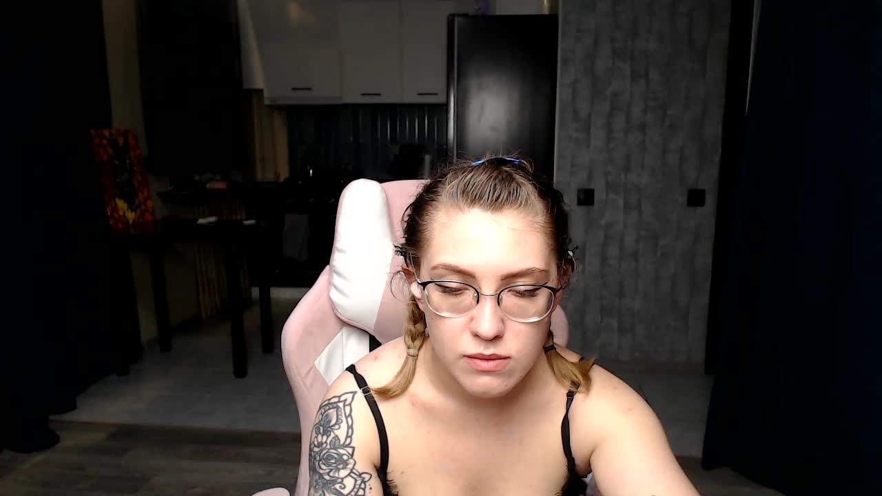 Regimasmile Adult Chat September 1, 2025