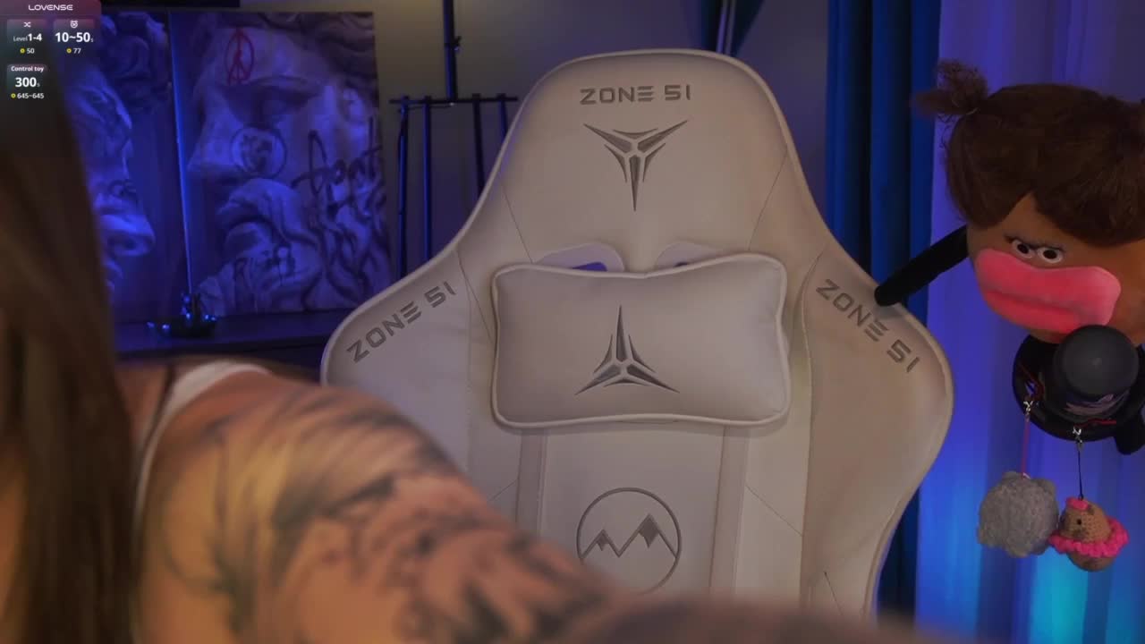 MiniNika Adult Chat September 1, 2025