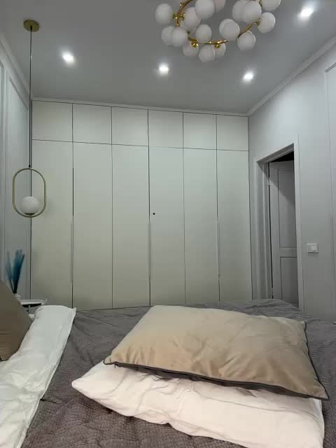 Oops_kiraa Adult Chat September 1, 2025