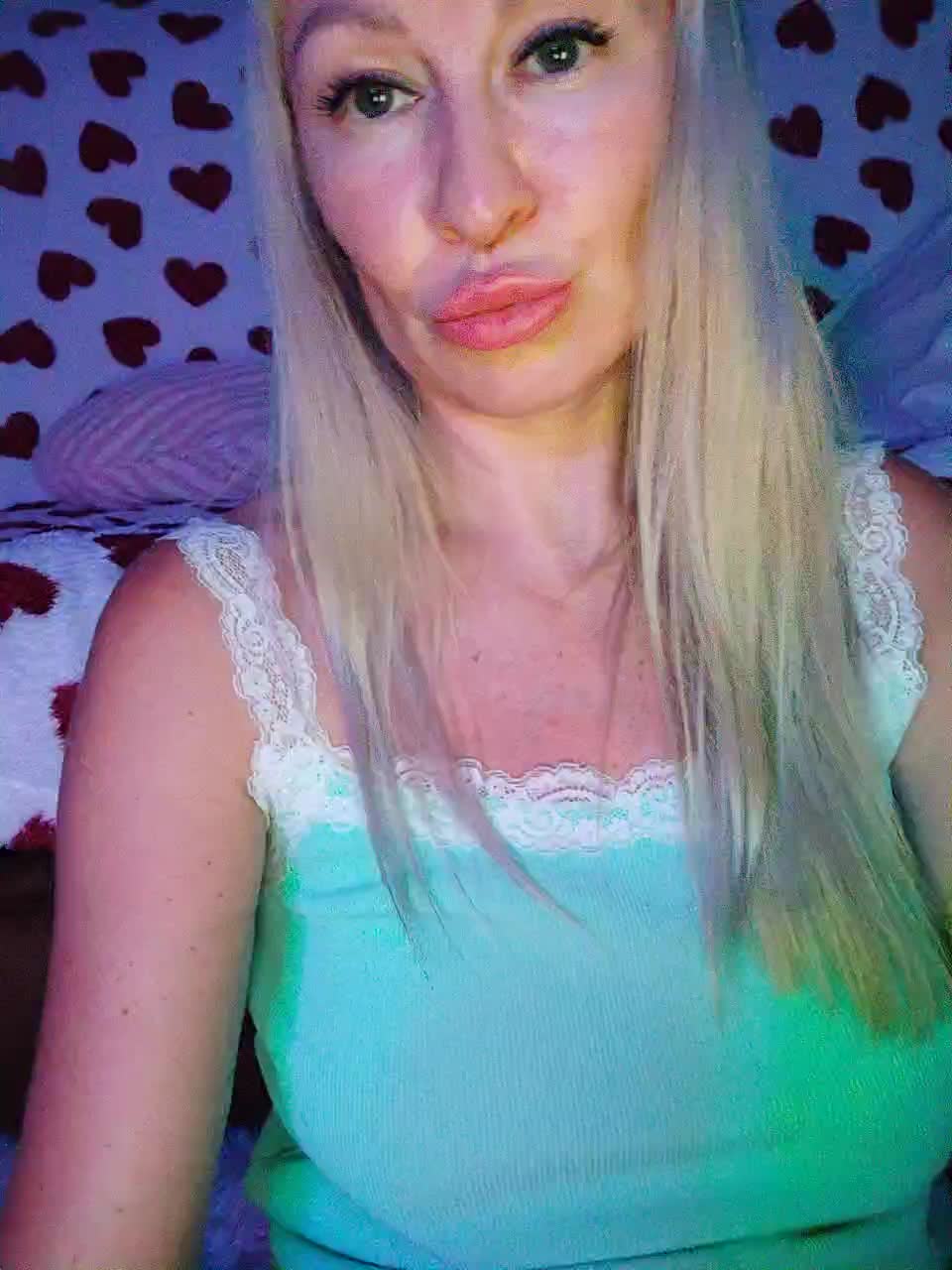 Blondi_Love Adult Chat September 1, 2025