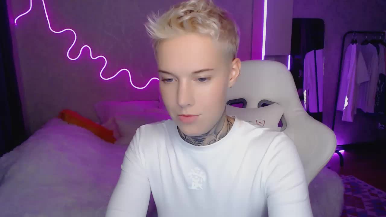 tezes Adult Chat September 1, 2025