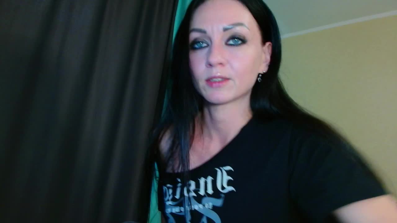 Mistress_Zoe1 Adult Chat September 1, 2025