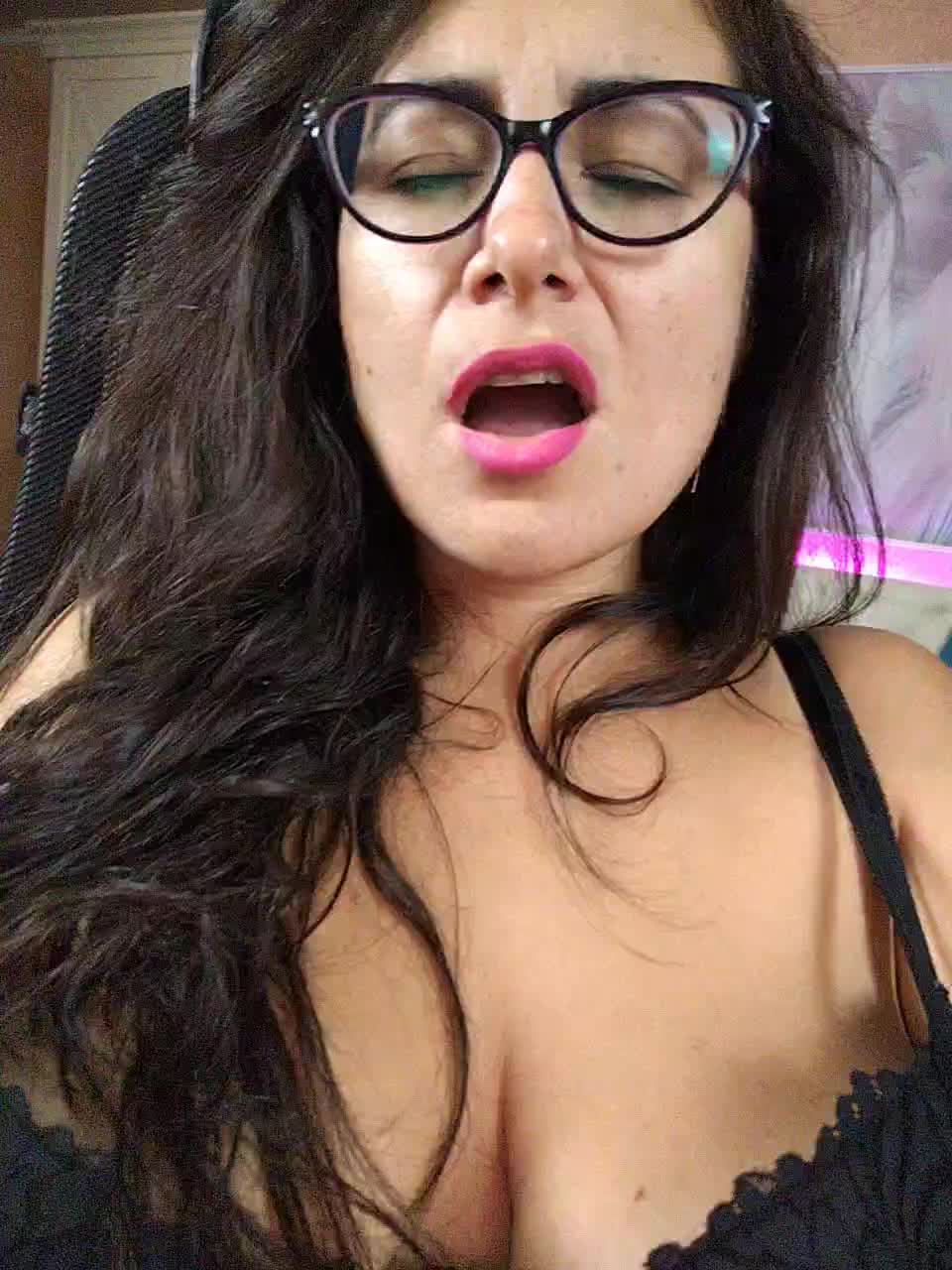 AlicaLovely Adult Chat September 1, 2025