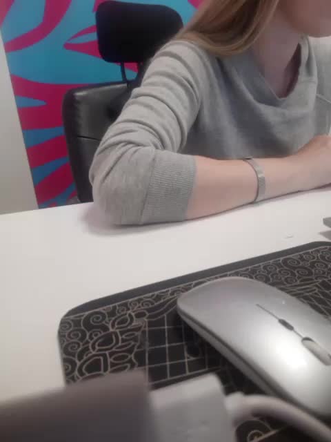 Xo4y-Tpax Adult Chat September 1, 2025