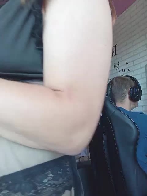 Niki233221 Adult Chat September 1, 2025