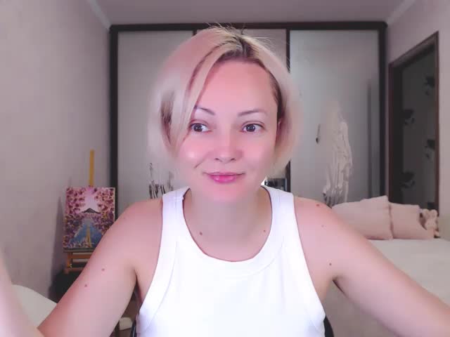 SophieCrush Adult Chat September 1, 2025