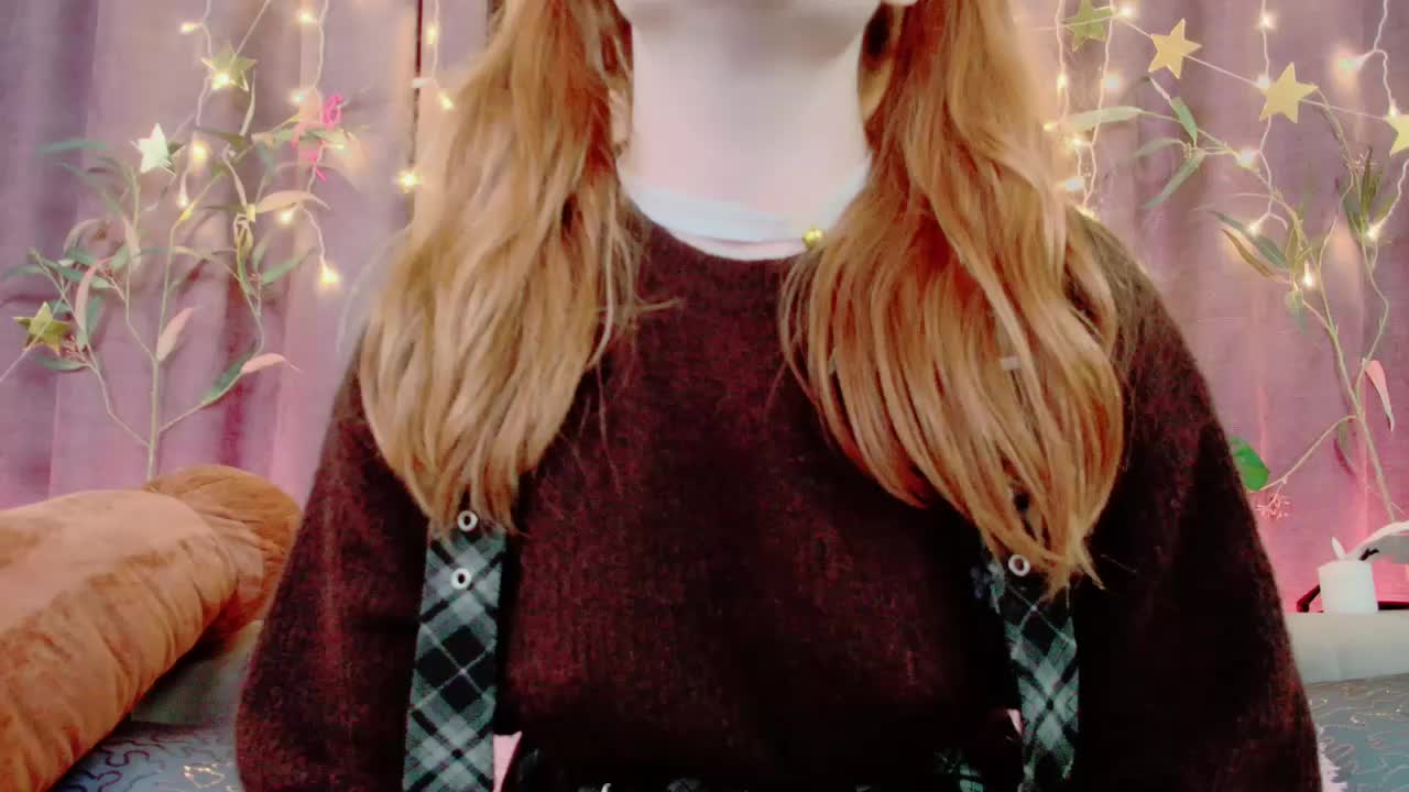 Moxy_Foxy Adult Chat September 3, 2025