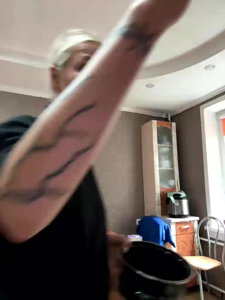 askorbinkiii Adult Chat September 4, 2025