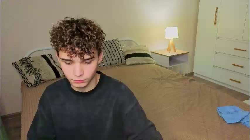 _reverse_gang_ Adult Chat September 3, 2025