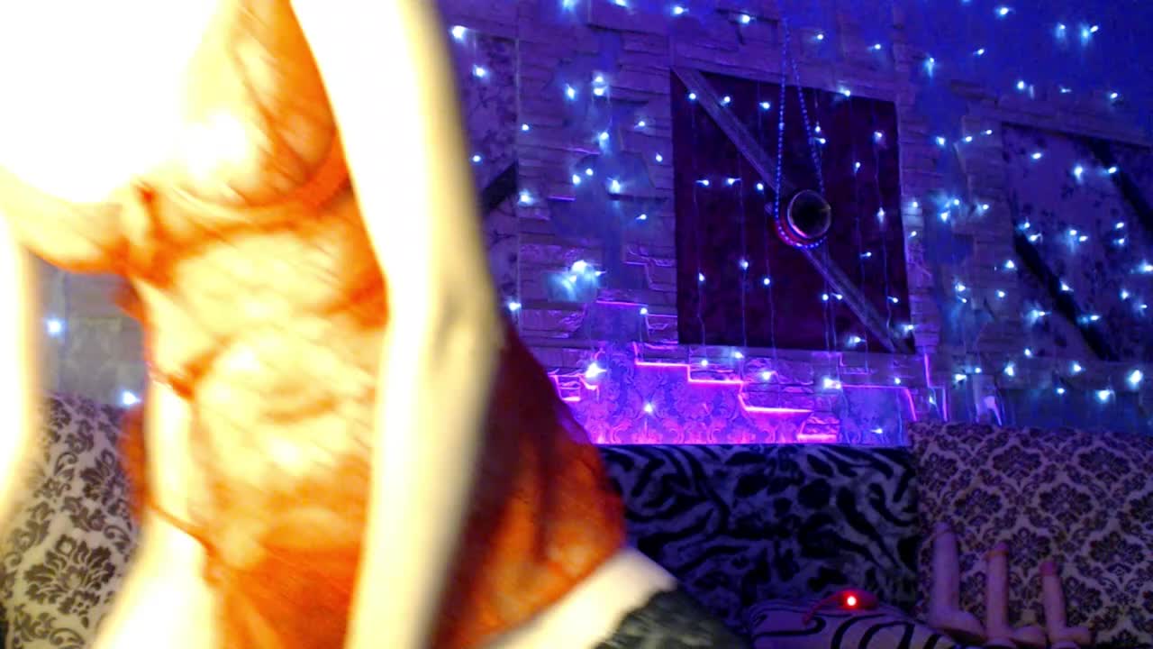 Tinellia Adult Chat September 1, 2025