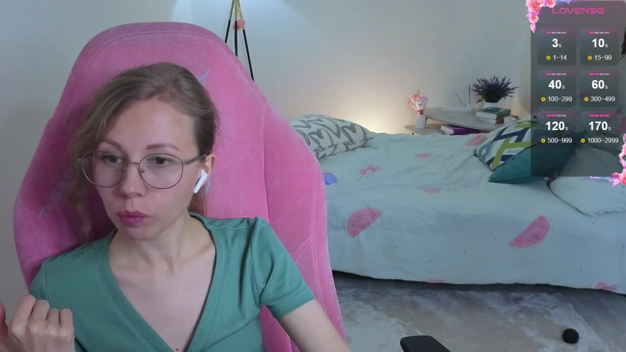 Lill_Mary Adult Chat September 3, 2025