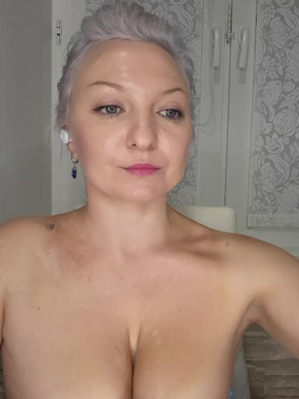 Anesteishen Adult Chat September 1, 2025