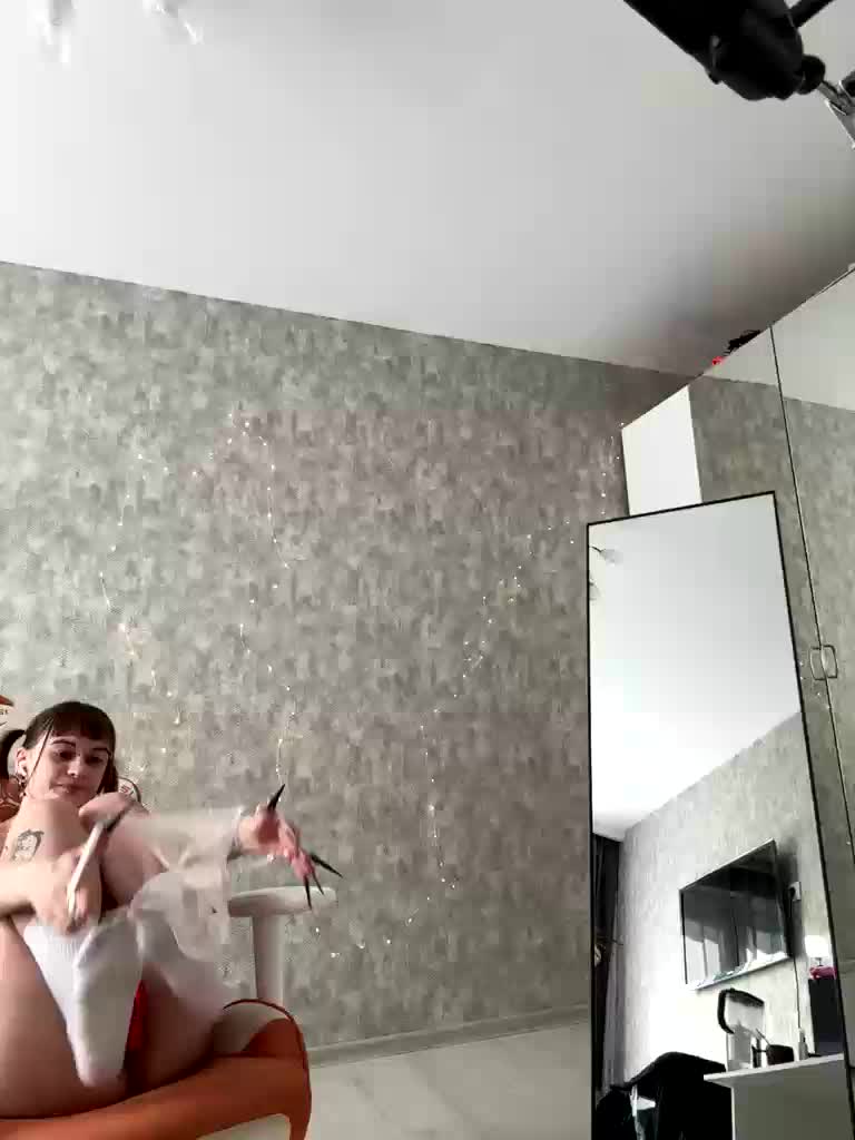 LolyMolly Adult Chat September 3, 2025