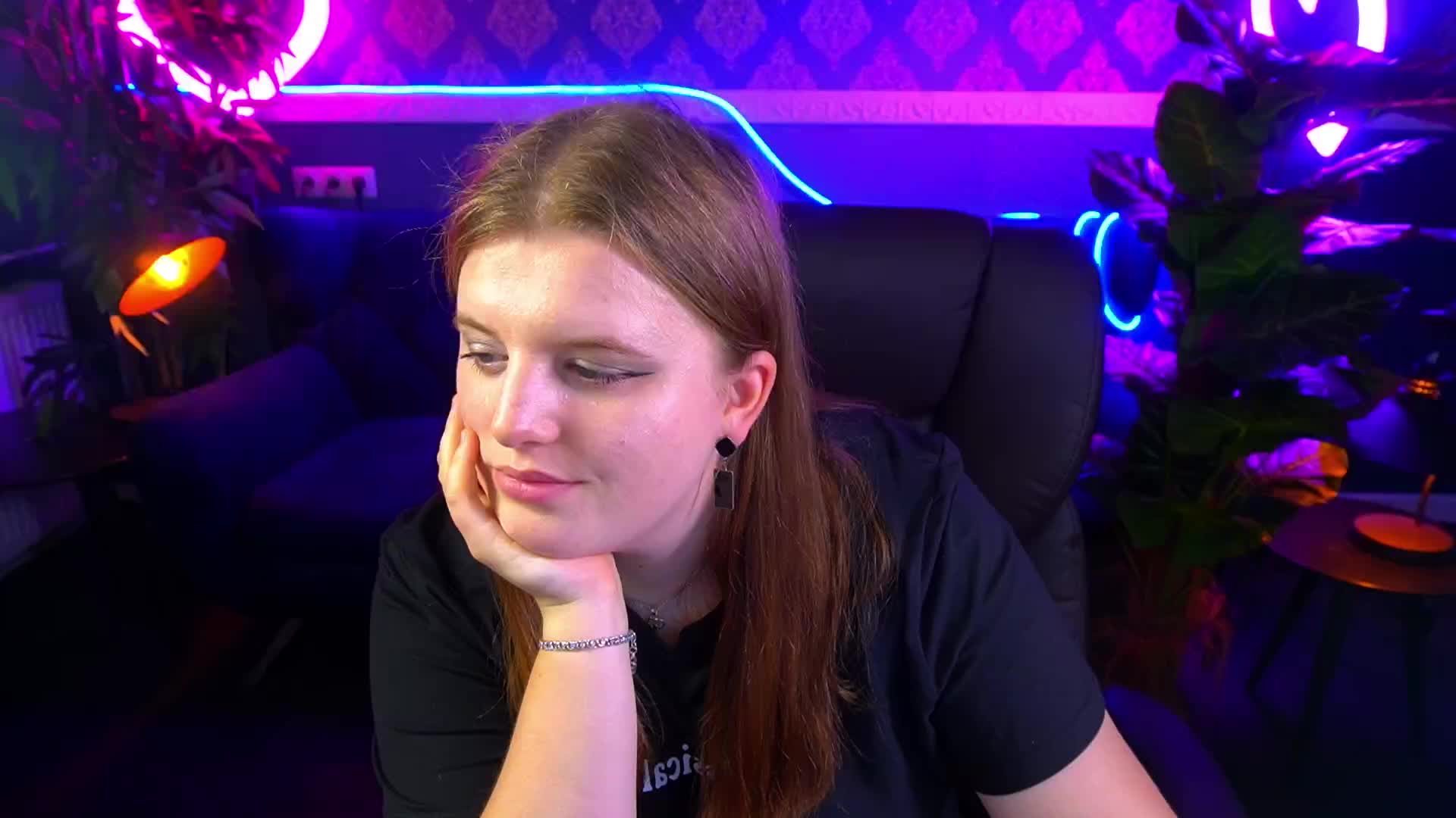 KristiMoons Adult Chat September 4, 2025