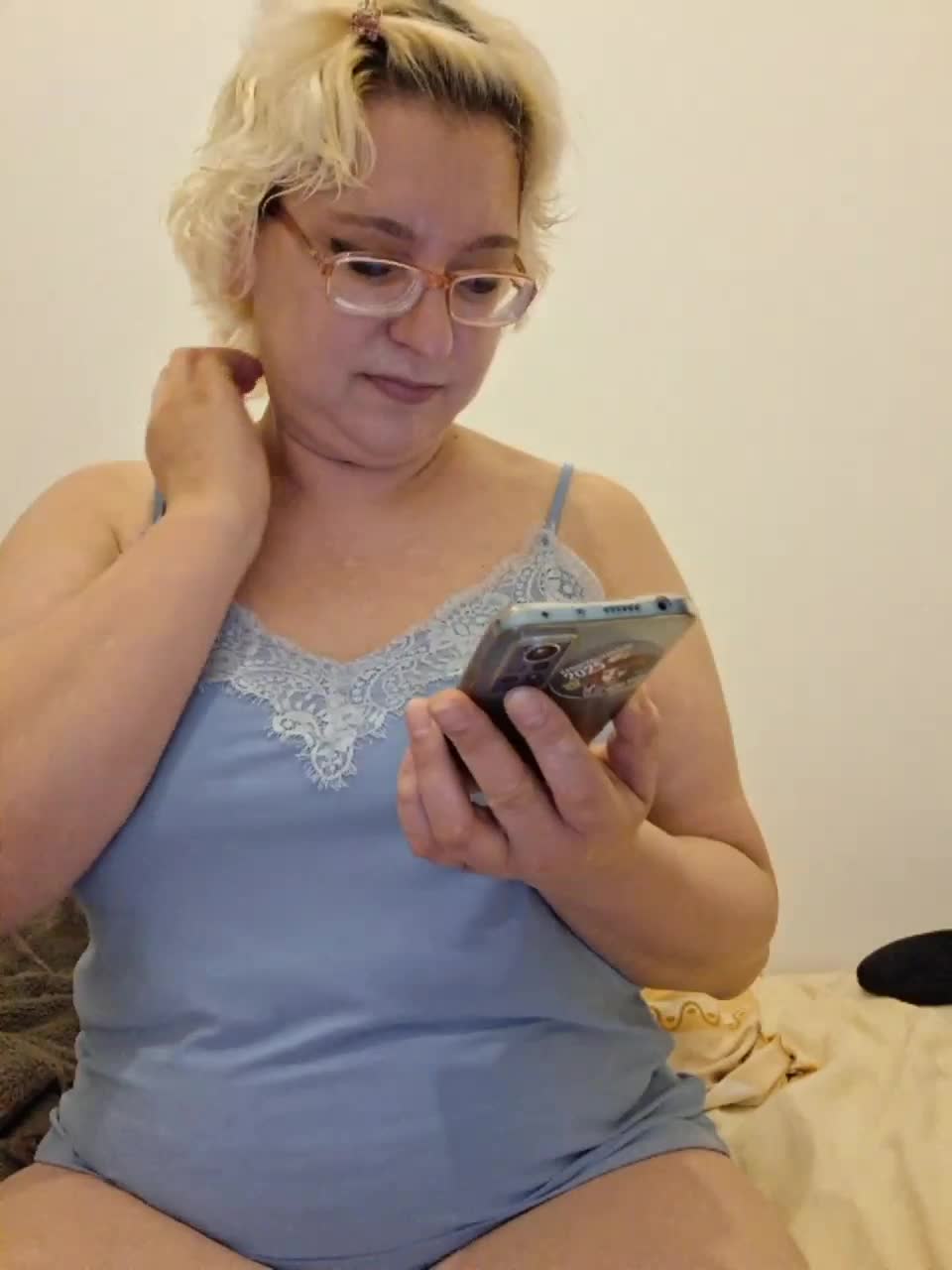 Vika211 Adult Chat September 3, 2025