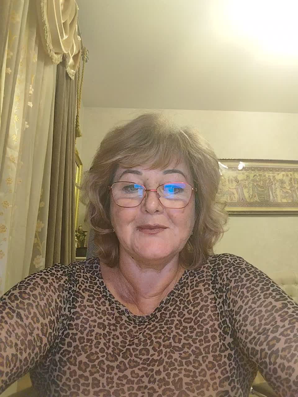 KarinkaSweet Adult Chat September 1, 2025