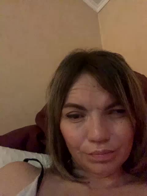 Ella-Pearlie Adult Chat September 2, 2025