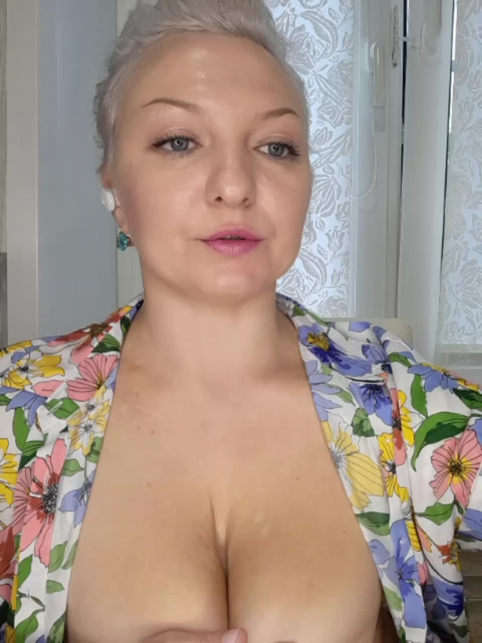 Anesteishen Adult Chat September 2, 2025